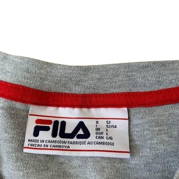 Fila Sweatshirt Men’s Size Large Gray Casual Fitness Gym Attire Retro - Picture 3 of 4
